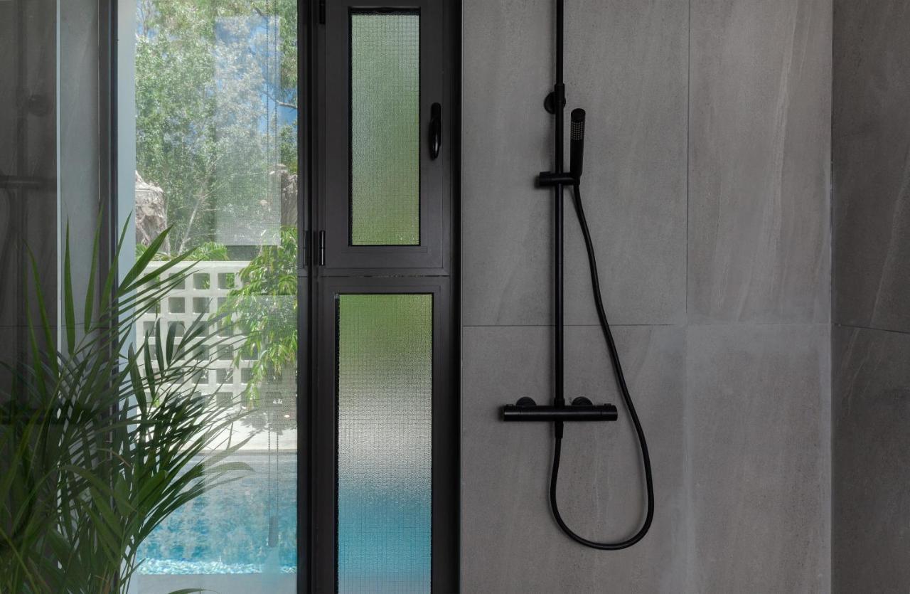 Adrop Pool Suites Paphos ภายนอก รูปภาพ
