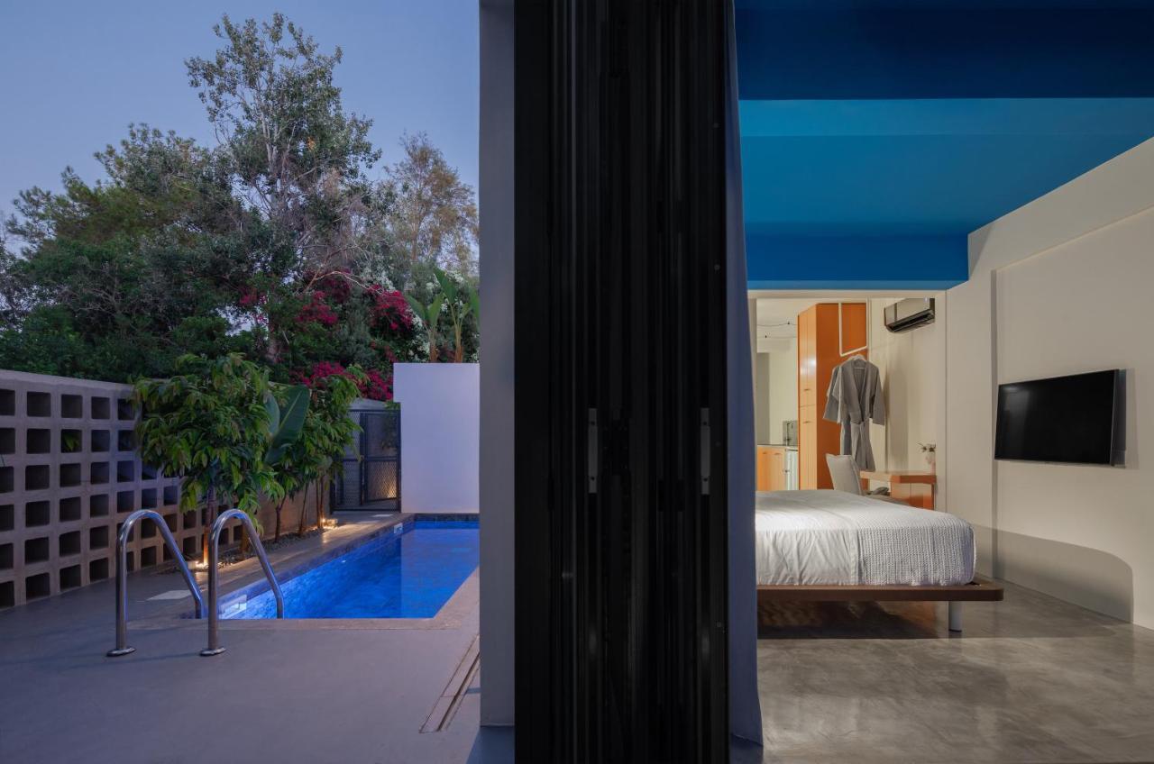Adrop Pool Suites Paphos ภายนอก รูปภาพ