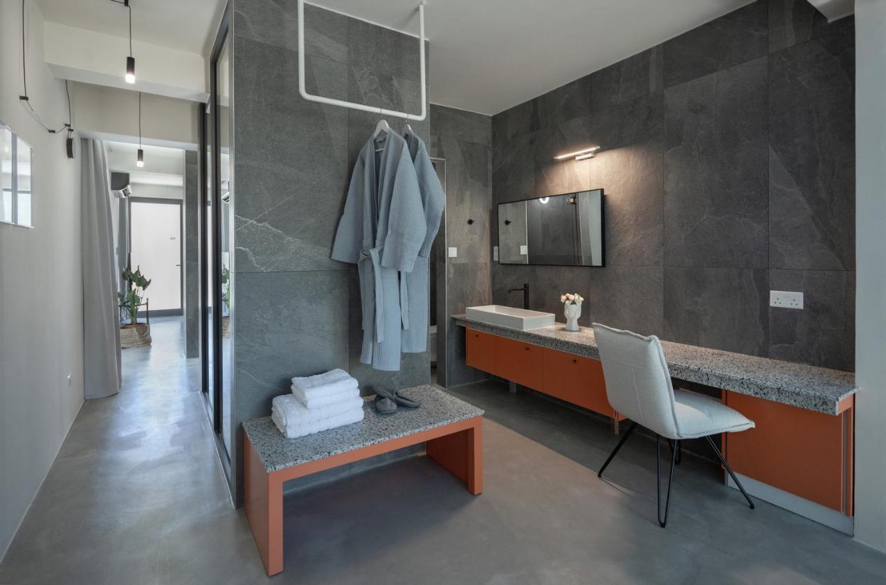 Adrop Pool Suites Paphos ภายนอก รูปภาพ